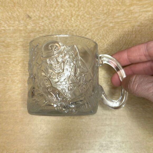 Batman Forever McDonald’s glasses - Picture 13 of 16